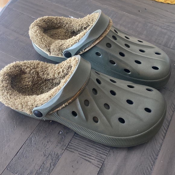 New Men’s Lined Clogs, Size 12/13 - Picture 2 of 6